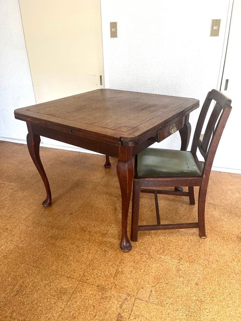 m*a様 木製正方形アンティークダイニングテーブルと椅子4脚セット