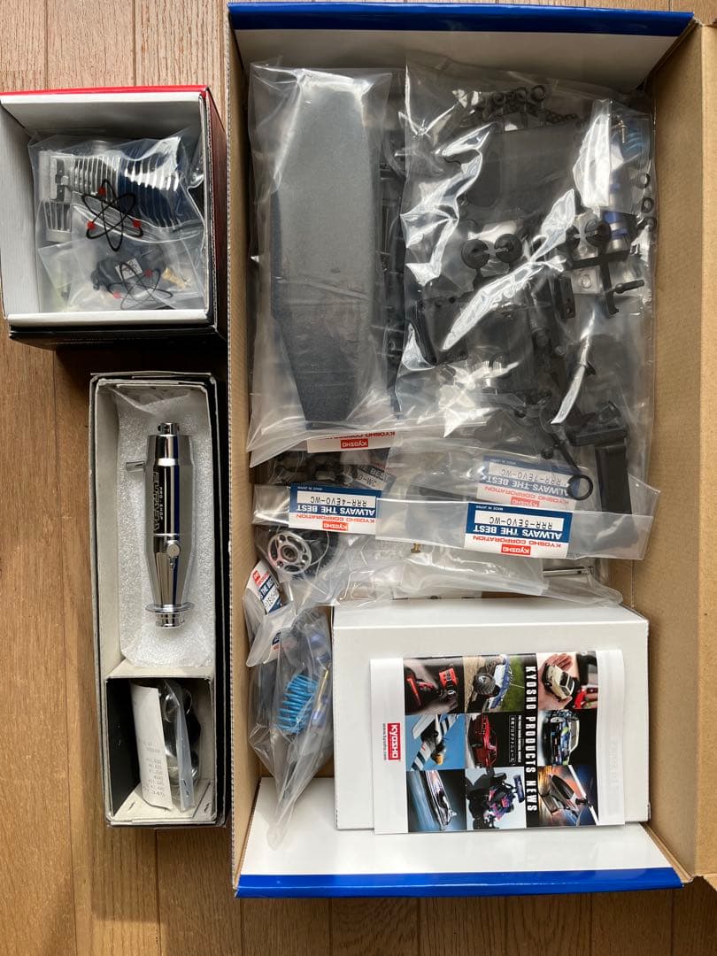 京商 1/10 エンジンRC