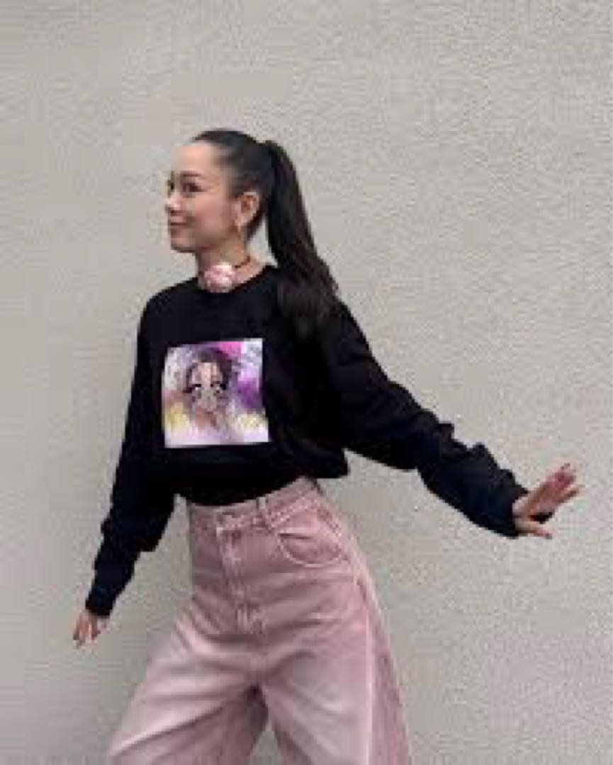 西野カナ 2024 Love Again アニメロングTシャツ XL - メルカリ