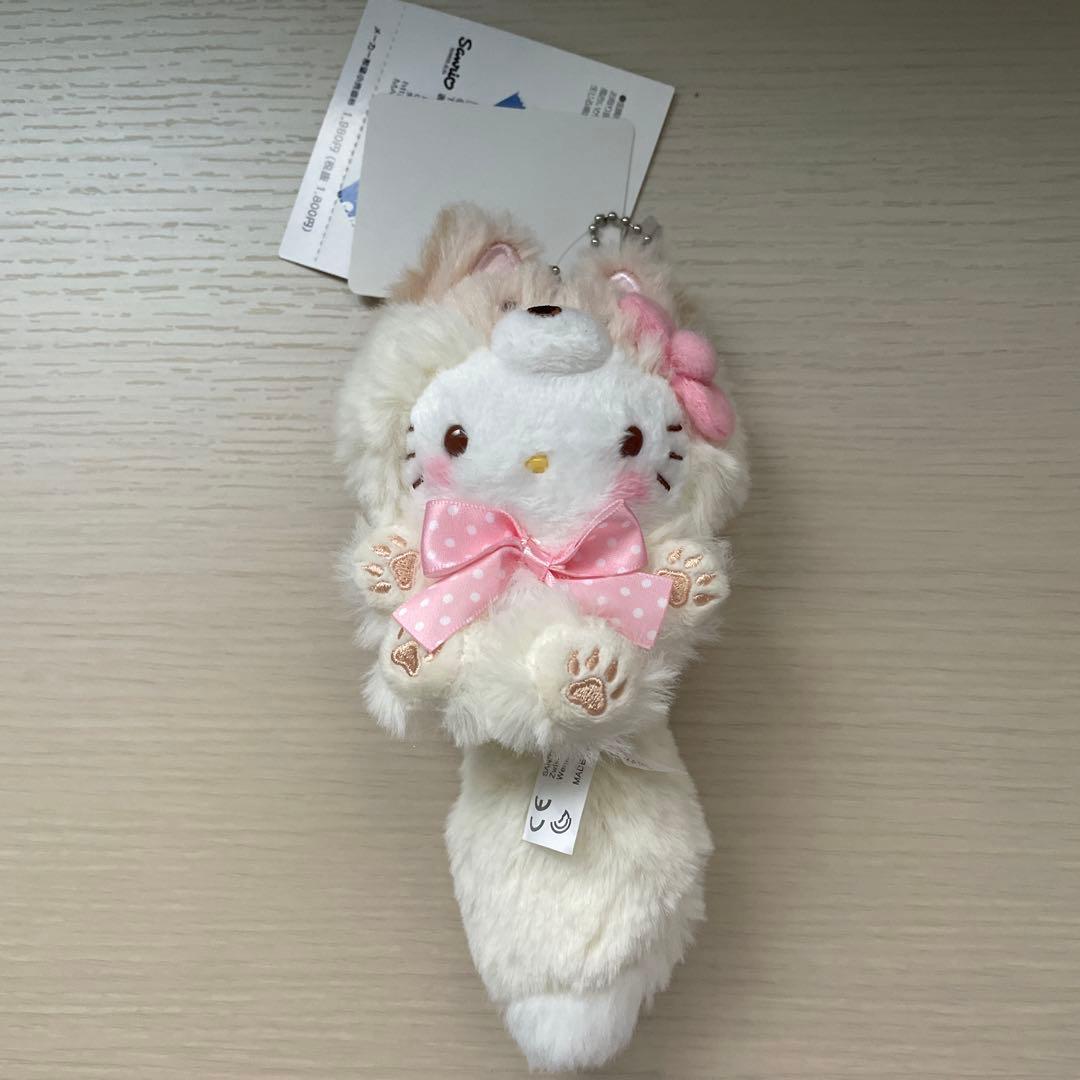 北海道限定 サンリオ ハローキティ キツネ キタキツネ キーホルダー