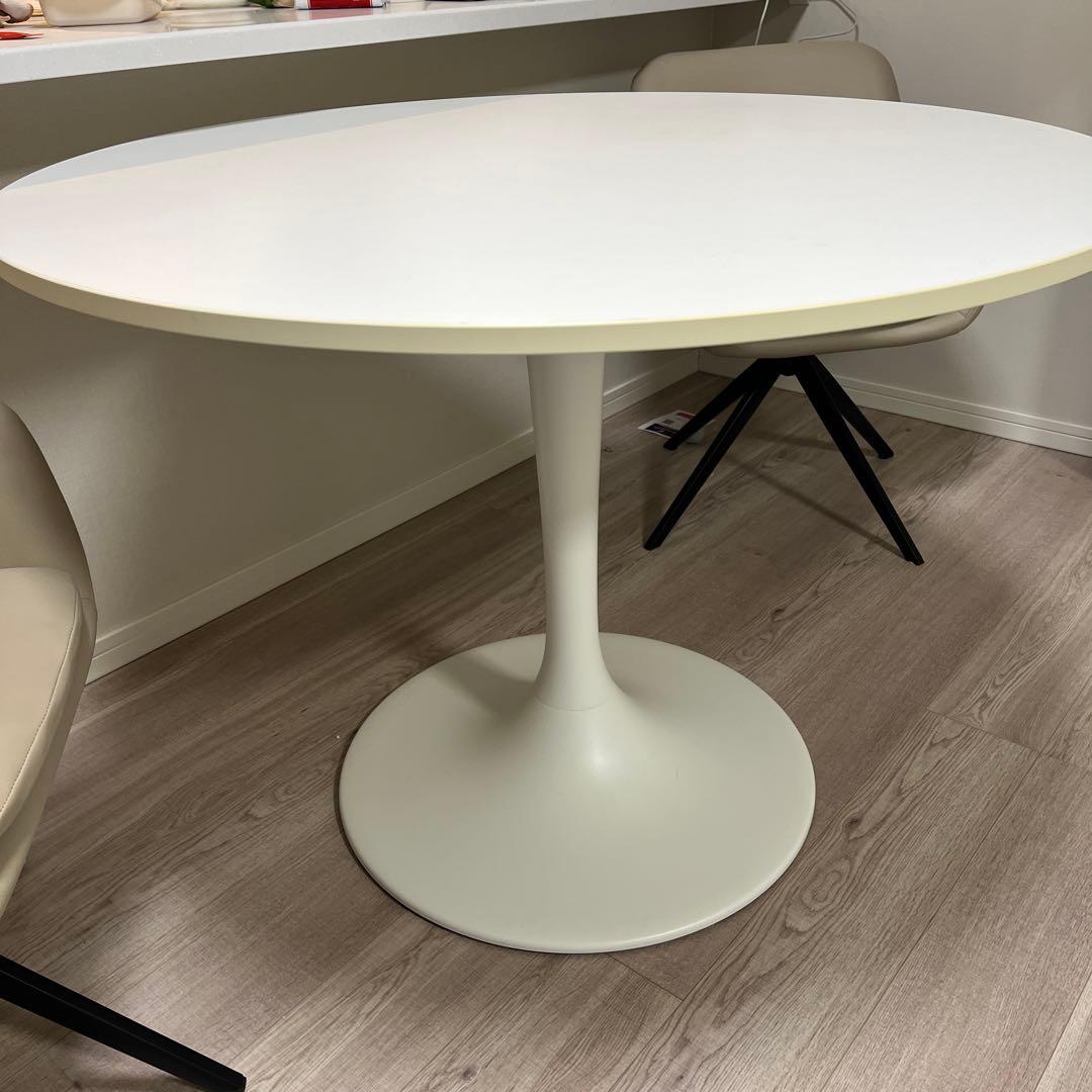 超美品⭐︎イケア　IKEA ドクスタ DOCKSTA 丸テーブル