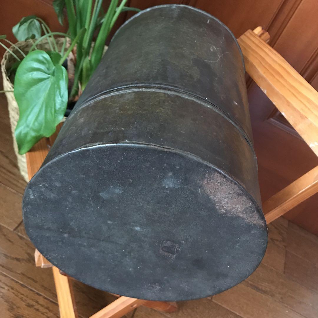 ビンテージ インダストリアル レトロ ブリキ缶 蓋付き 筒型