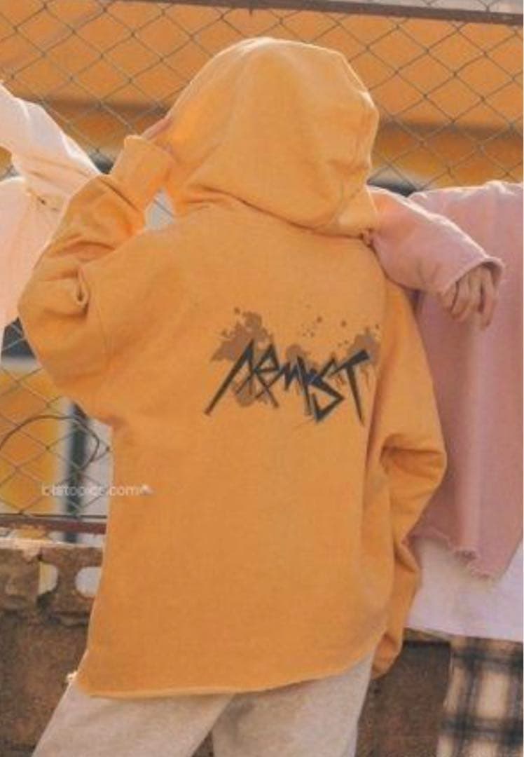 新品BTS アーティストメイド ジョングク パーカー イエロー Lサイズ