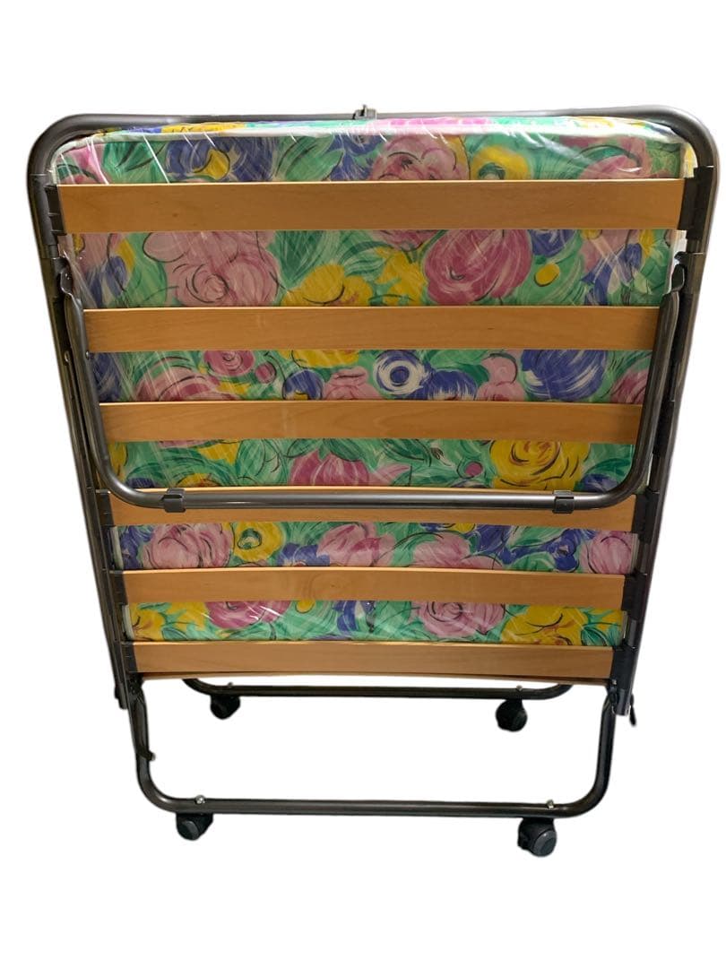 イタリア製 折りたたみベッド「天使の眠り」 - メルカリ