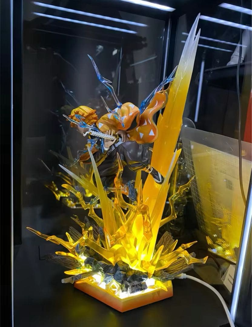 鬼滅の刃　我妻善逸　フィギュア