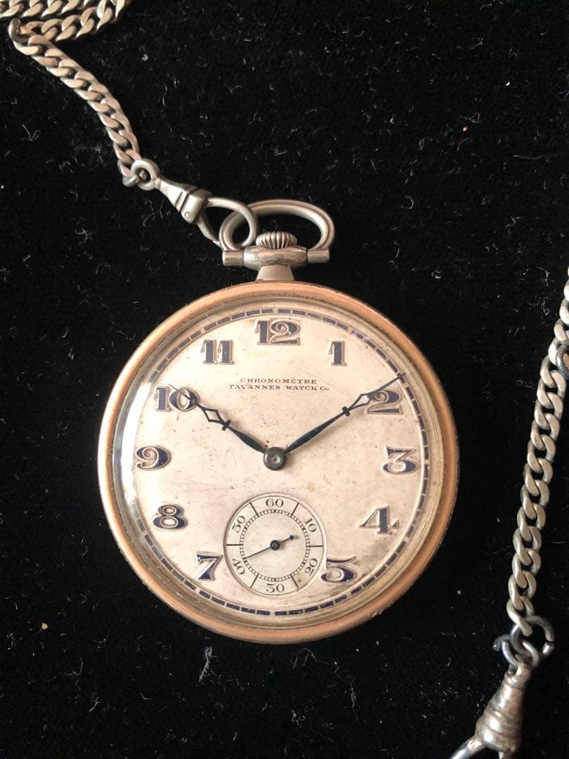 TAVANNES 社の懐中時計(銀の鎖付き) TAVANNES 社の懐中時計(銀の鎖付き) TAVANNES 社の懐中時計(銀の鎖付き