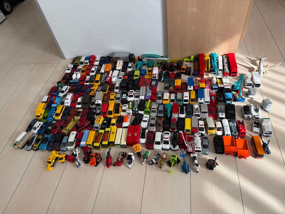 d*7様 トミカ まとめ売り 200台以上