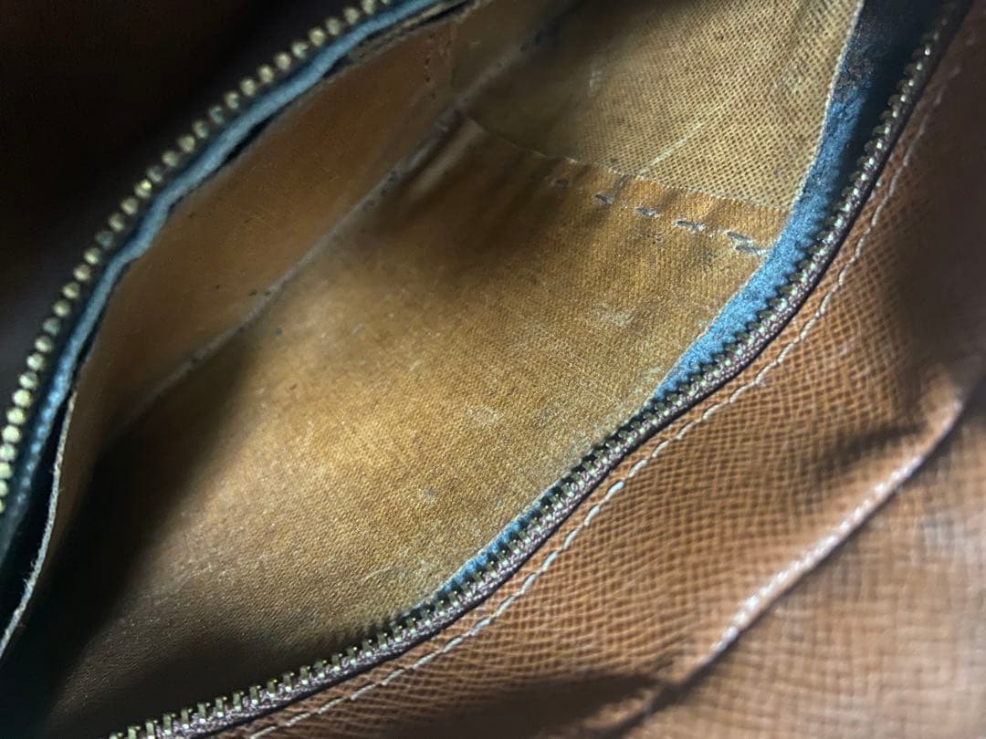 Louis Vuitton ショルダーバッグ トロカデロ24