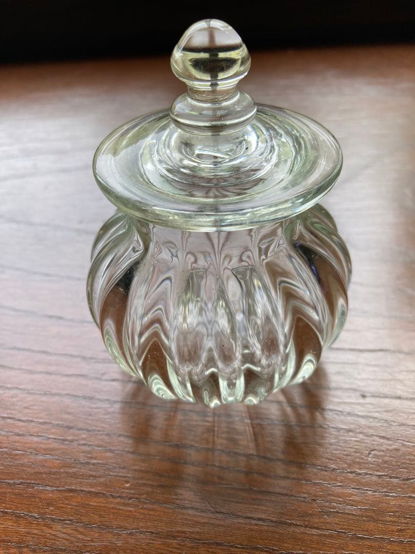 骨董時代ガラス希少瑠璃色ガラス眠り猫モチーフ蓋物菓子瓶キャニスター