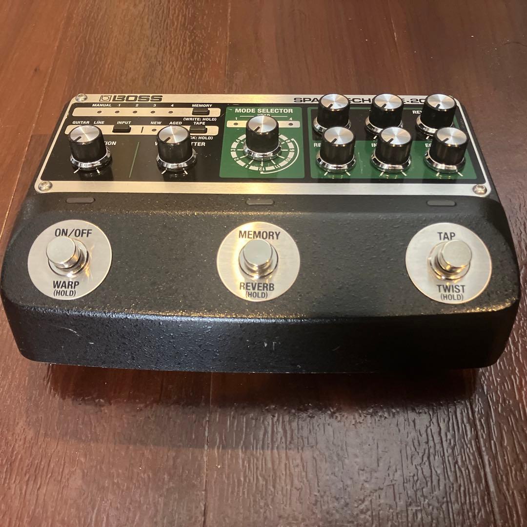 BOSS SPACE ECHO RE-202 テープエコー　ディレイ