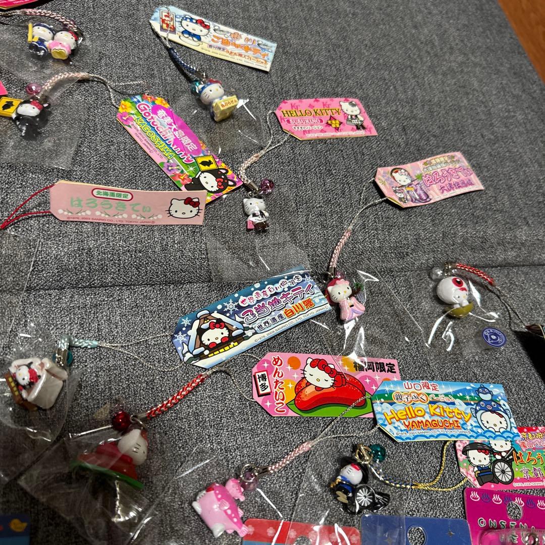 大量♡ハローキティご当地根付ストラップ　ファスナーストラップなど　まとめて60個