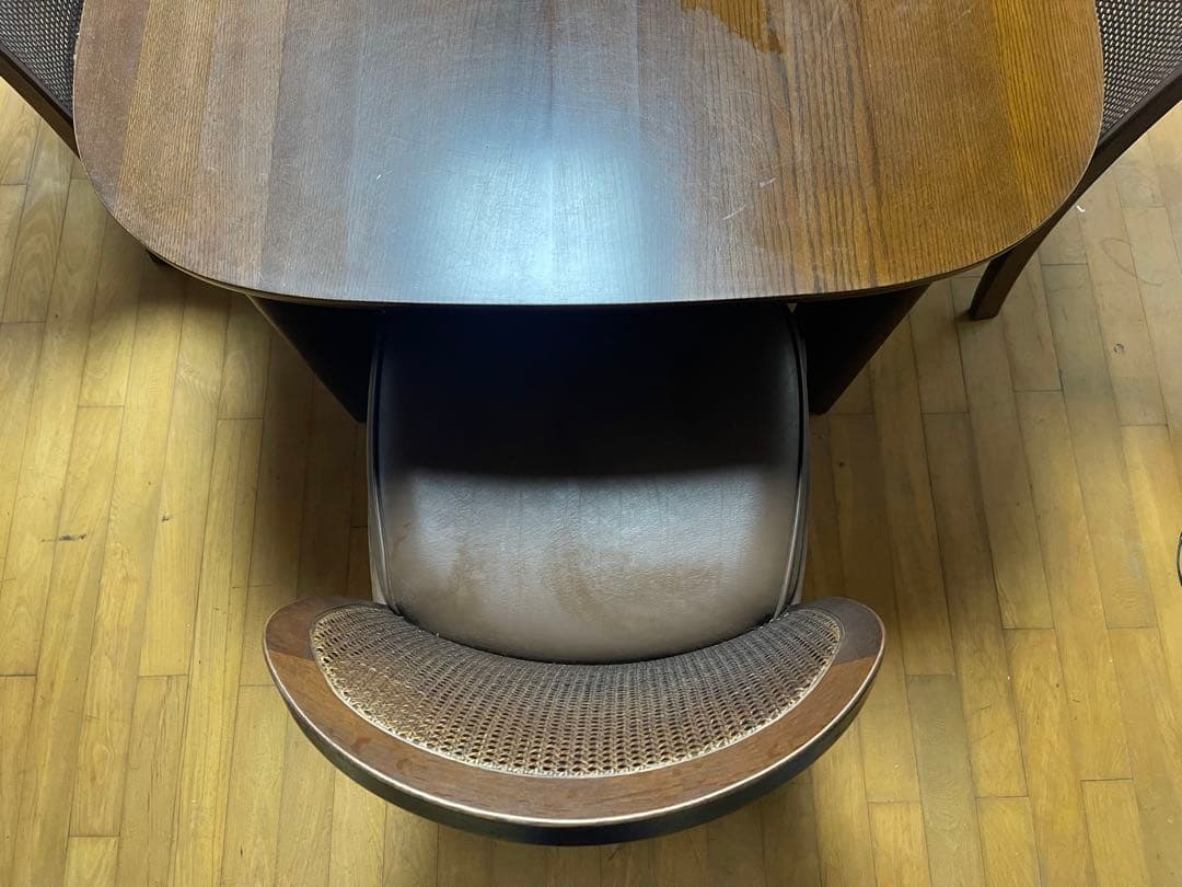 ダークブラウン楕円形ダイニングテーブルセット