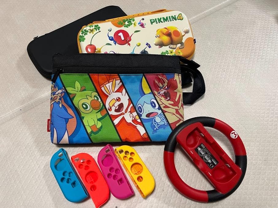 Nintendo Switch 清掃・初期化済み Joy-Conブルー/レッド