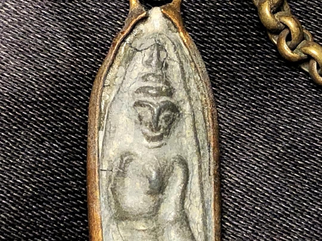 プラ・リーラ（遊行仏）】 พระลีลา 石仏/携行仏/スコタイ朝