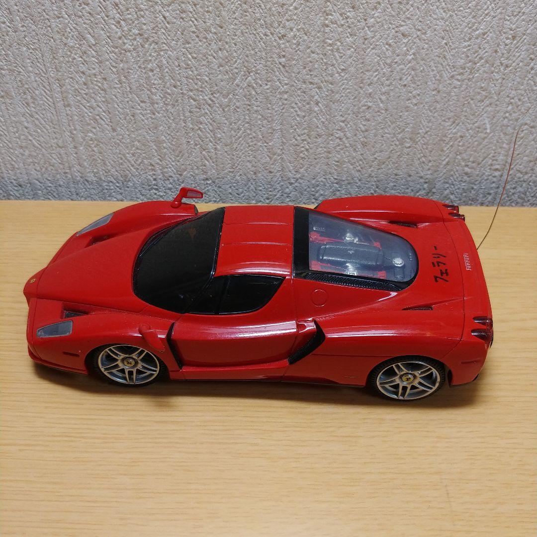 フェラーリ 1/10スケール ラジコンカー