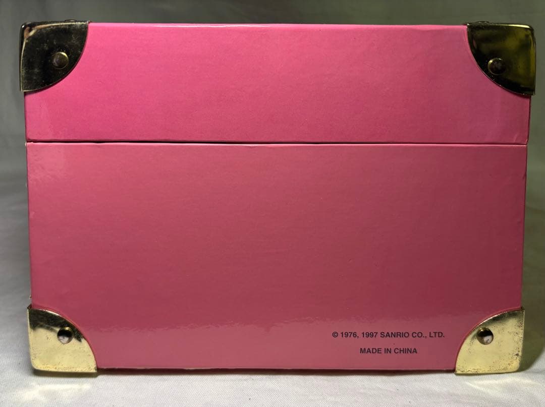 ハローキティ ぬいぐるみ 1997年 シリアルナンバー入り トランクケース