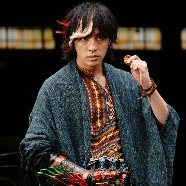 新品タグ付]仮面ライダーオーズ10thV シネ 火野映司着用衣装トップス