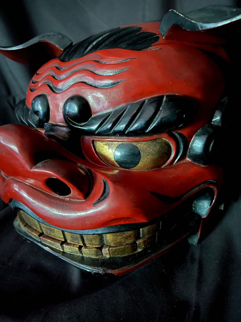 伝統的な獅子舞面