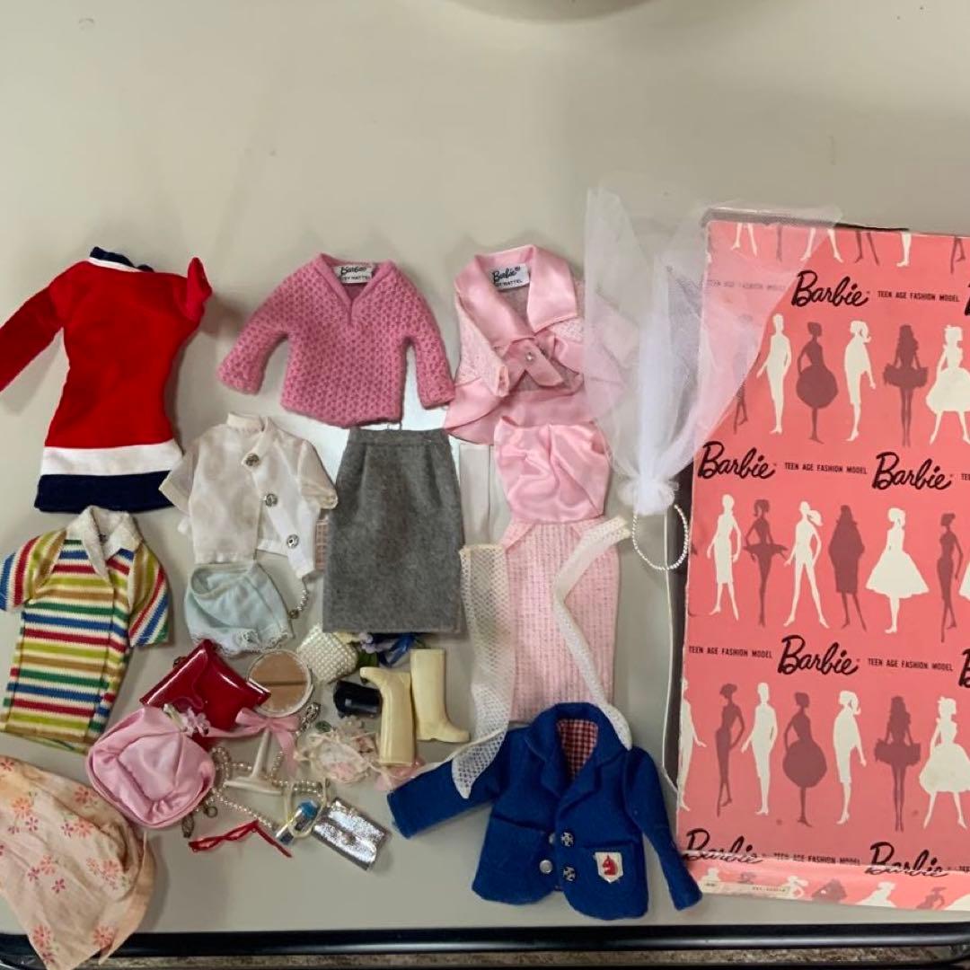 ヴィンテージ 1960年代 バービー人形 4体 着せ替え - メルカリ