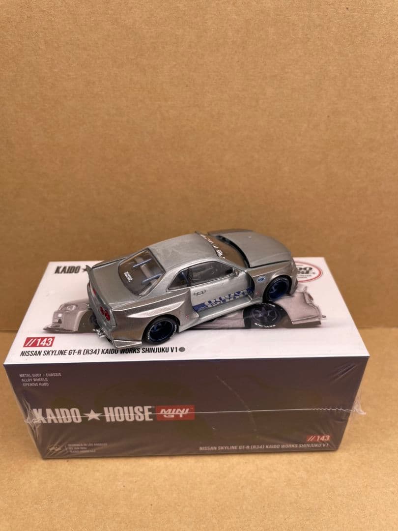 MINIGT 街道ハウス　Nissan Skyline GT-R チェイス