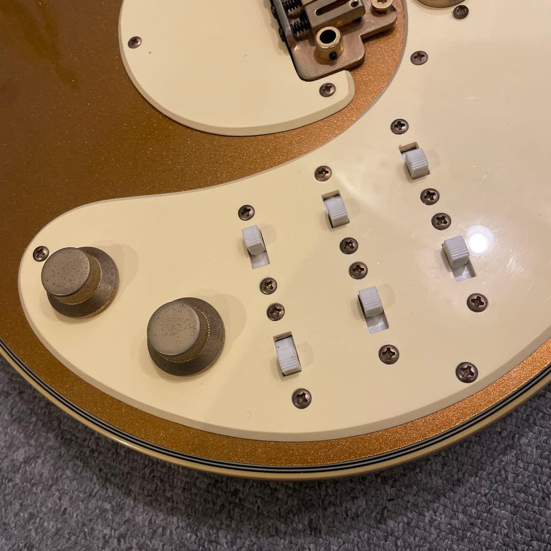 ブライアン・メイ・ギターズ ジュビリー・ゴールド・フィニッシュ 送料込