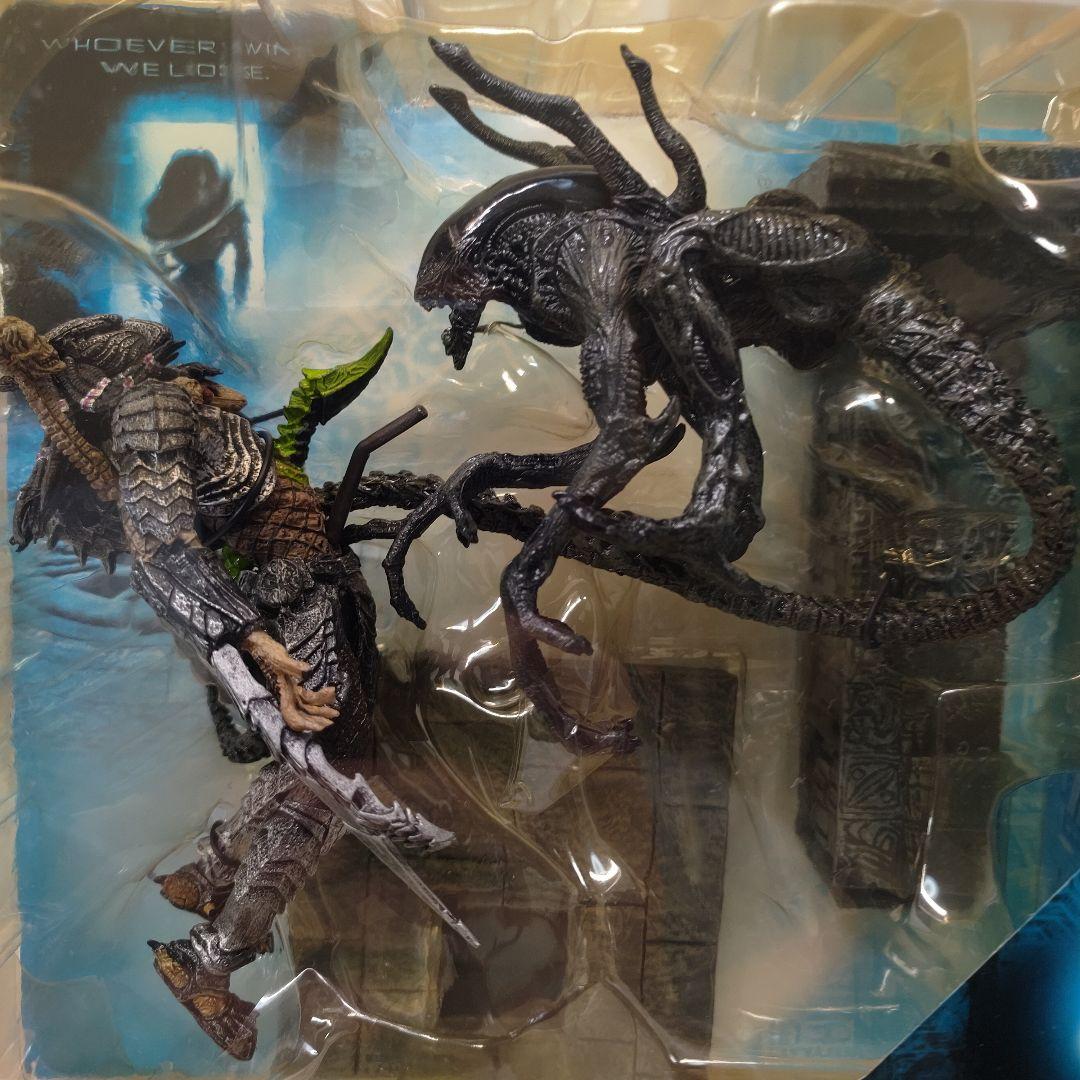 マクファーレントイズ 【AVP/ジオラマフィギュア】４種セット 未開封品
