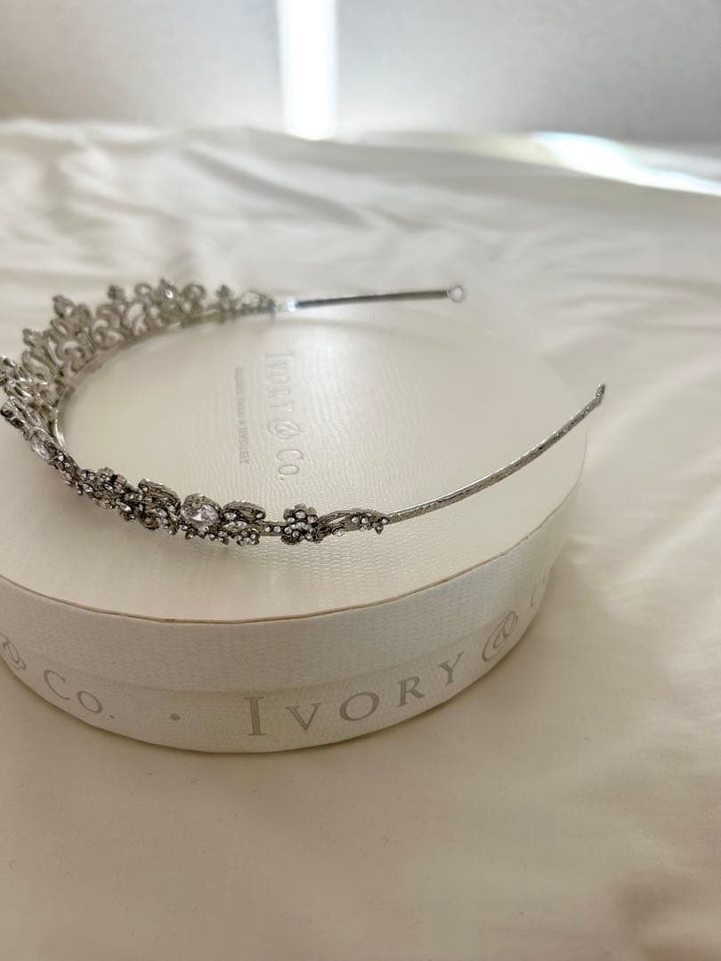 Ivory & Co. Elizabethティアラ