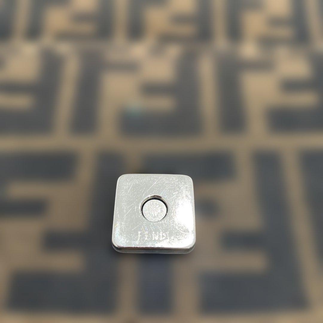 【超美品】FENDI FFロゴ ショルダーバッグ