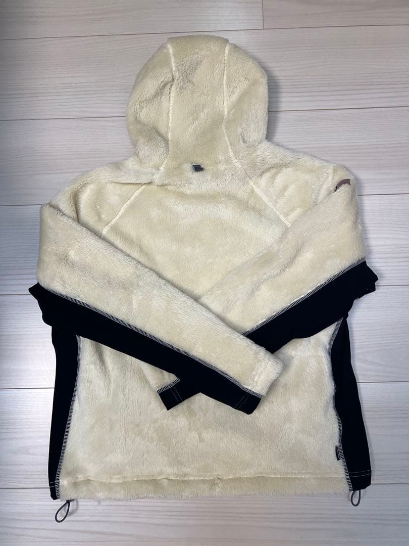 ブリーフィングボアトップス