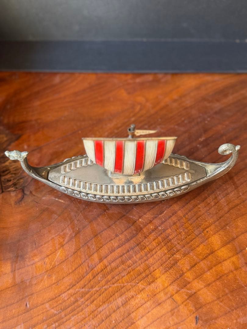 アンティーク】ノルウェー・バイキング船 金属製の小物入れ