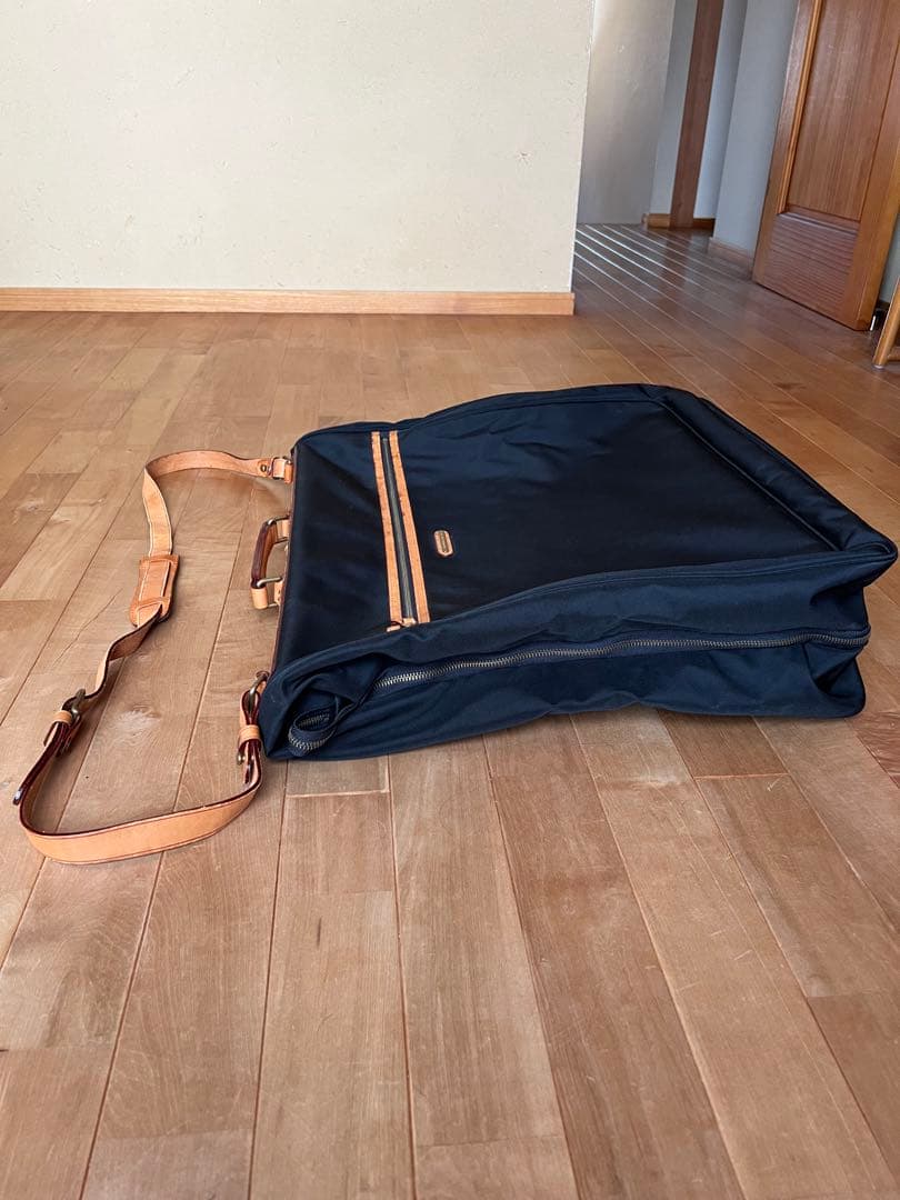 GEOFFREY BEENE ジェフリー ビーン ガーメントケース - メルカリ