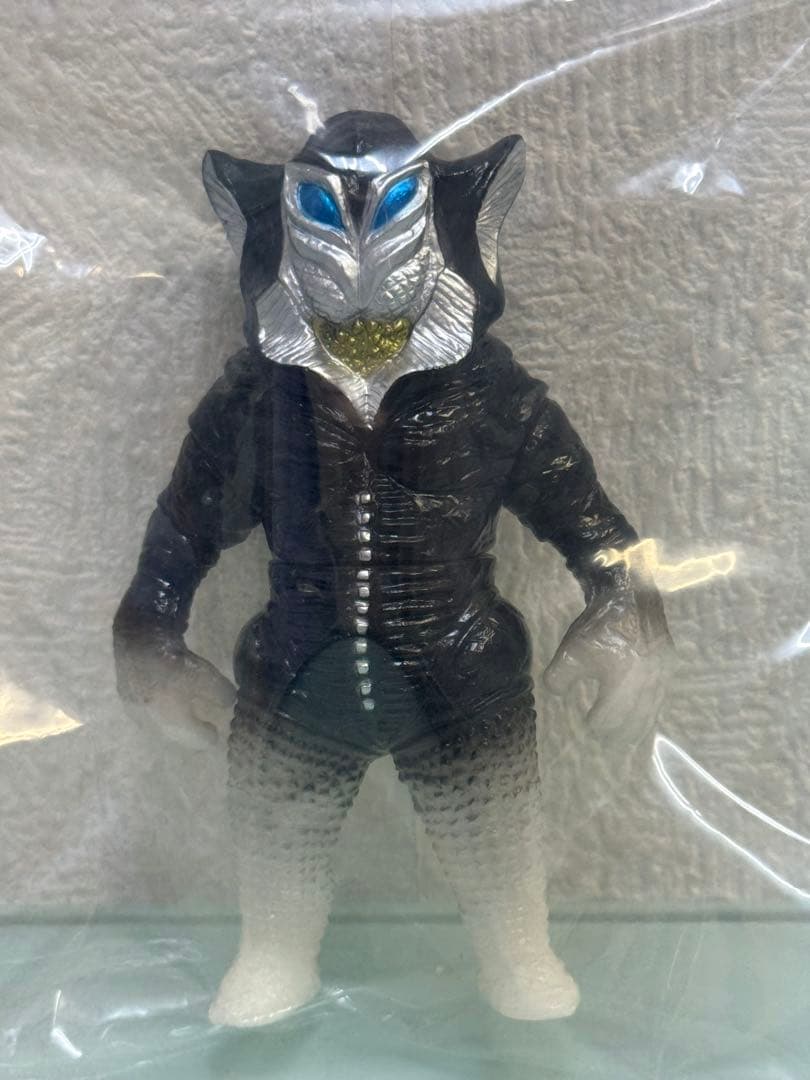 メフィラス星人　蓄光色　MAX TOY　マックストイ　アークティーズ限定　円谷