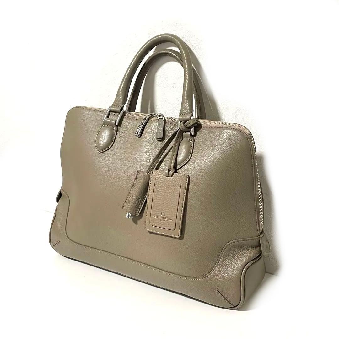 ペッレモルビダ　シュリンクレザー　ビジネスバック　トートバッグ　ベージュ