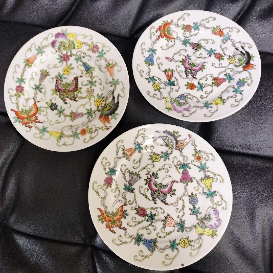 中国古美術・旧蔵 粉彩人物図飾皿・赤縁白磁陶器・観賞