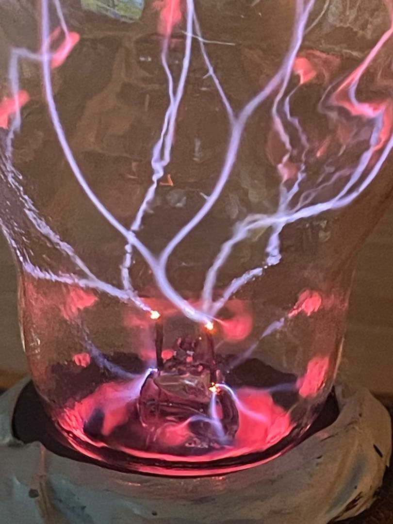 テメ２段　Jia Dia 光るスノードームガラス球型スカルデザイン ランプ