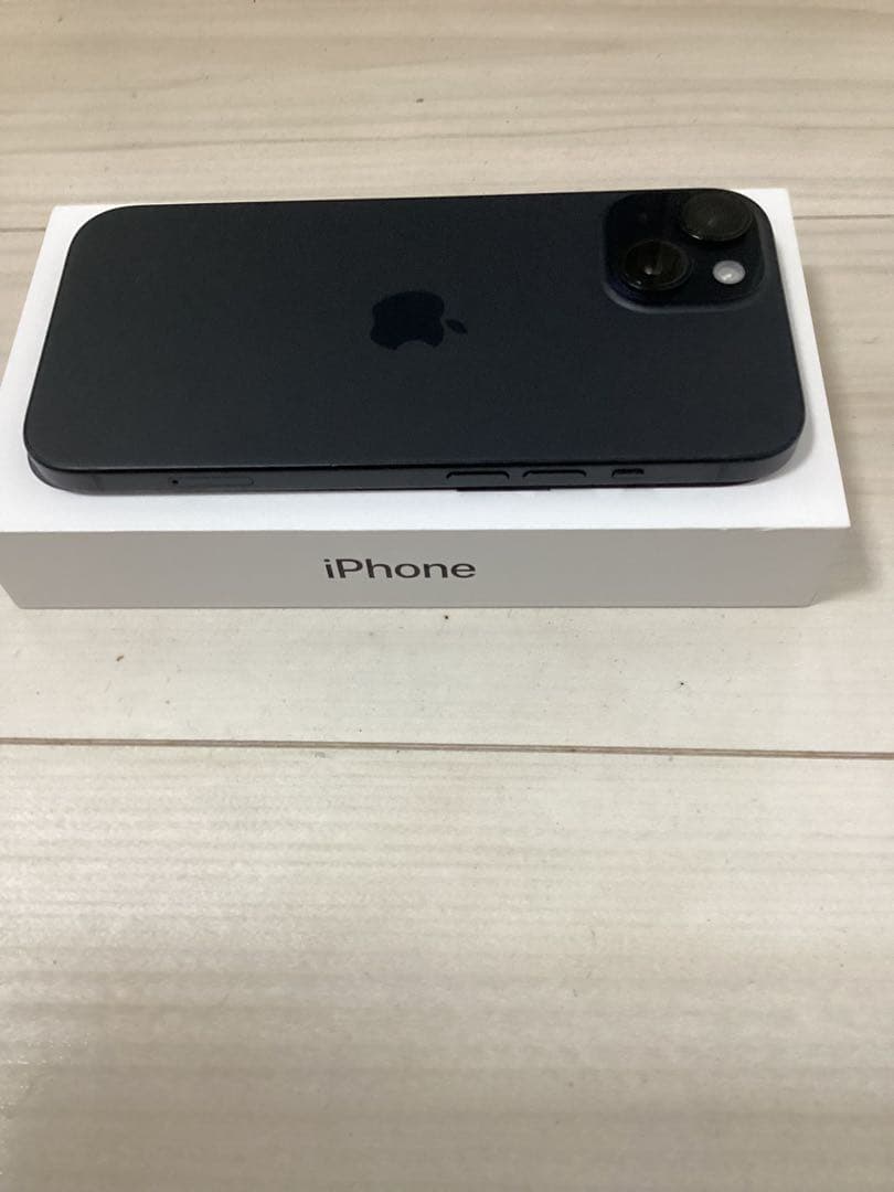 Apple iPhone 15 256GB ブラック