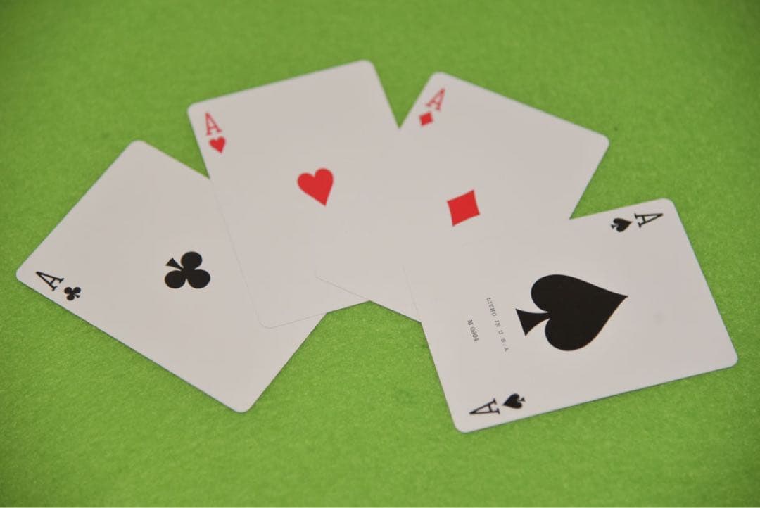 卸売りゲーム・おもちゃ・グッズ - USPC製 4TUNE トランプ 144個入り