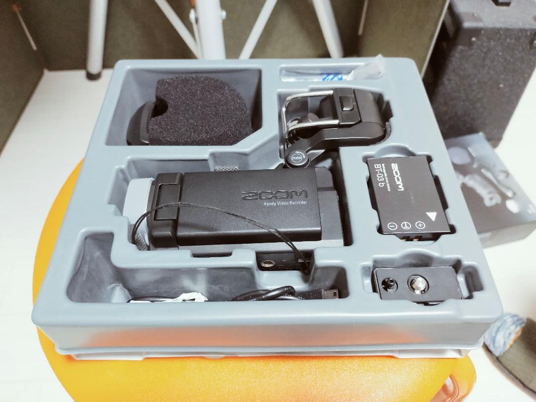 Zoom Q8 ビデオカメラ