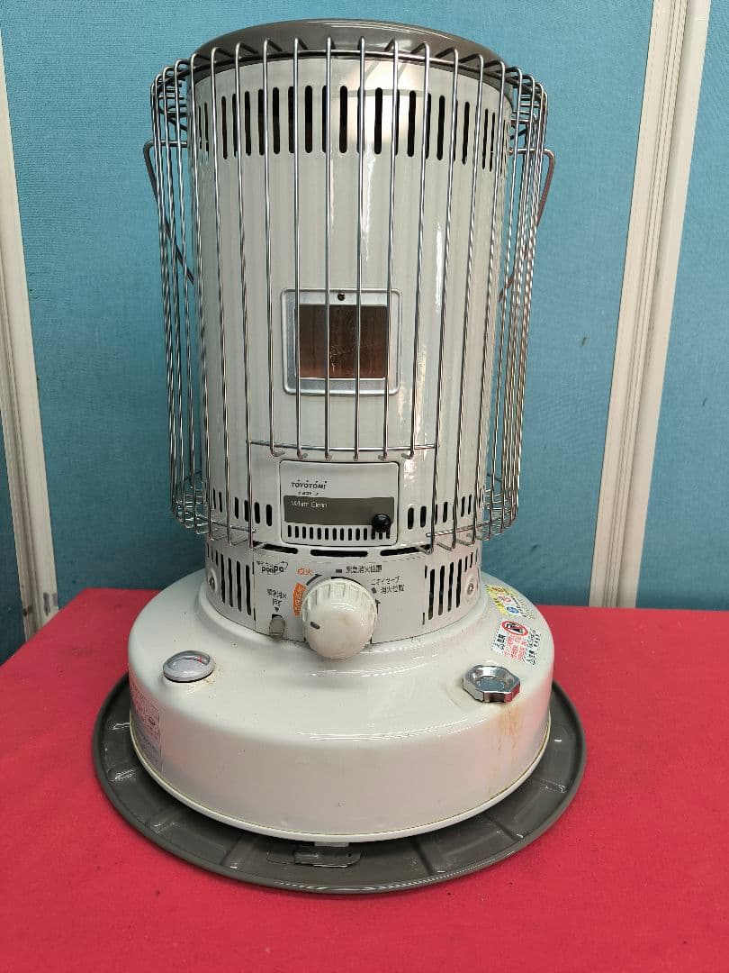 美品　トヨトミ　対流型石油ストーブ　24畳まで　KS-67H TOYOTOMI（トヨトミ） 対流形 石油 ストーブ KS-67H (W) : タウンガス