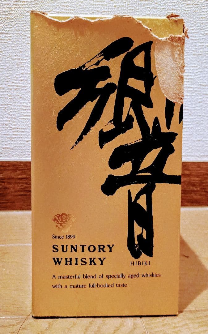☆未開栓☆サントリー 響 ☆旧ボトル ☆金キャップ☆裏ゴールドラベル
