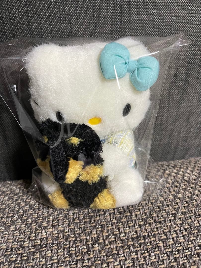 ハローキティ ミニチュアダックス抱いたぬいぐるみ ハローキティ ミニチュアダックス抱いたぬいぐるみ ハローキティ