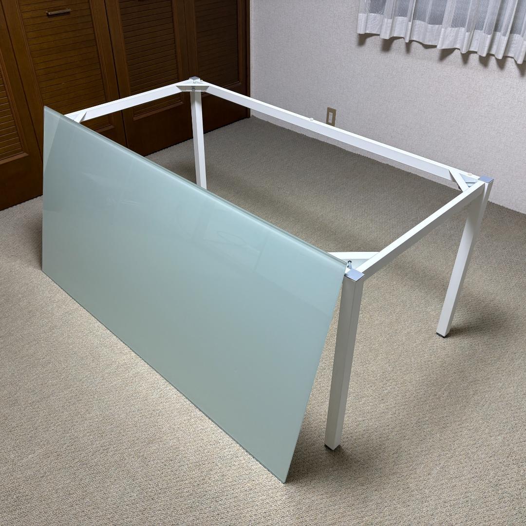 ガラス天板テーブル 150cm幅 奥行75cm ダイニングテーブル　白
