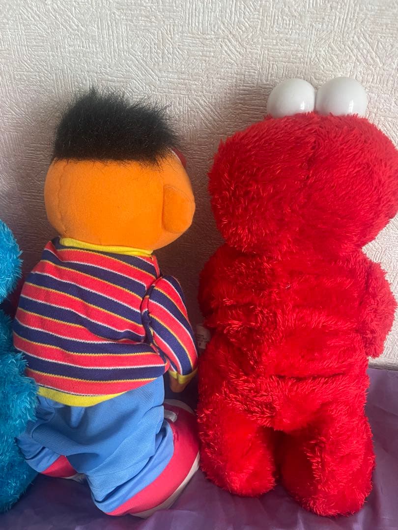 セサミストリートくすぐりエルモクッキーモンスターアーニー男の子動くぬいぐるみ置物