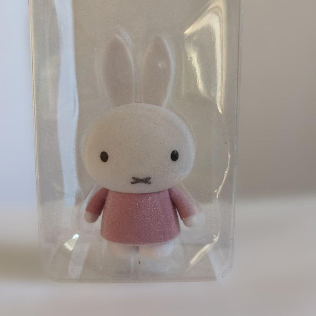 ミッフィー ふさふさマスコット - メルカリ