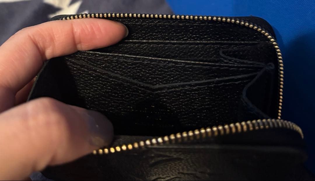 Louis Vuitton ルイヴィトン ジッピーパースアンプラント黒