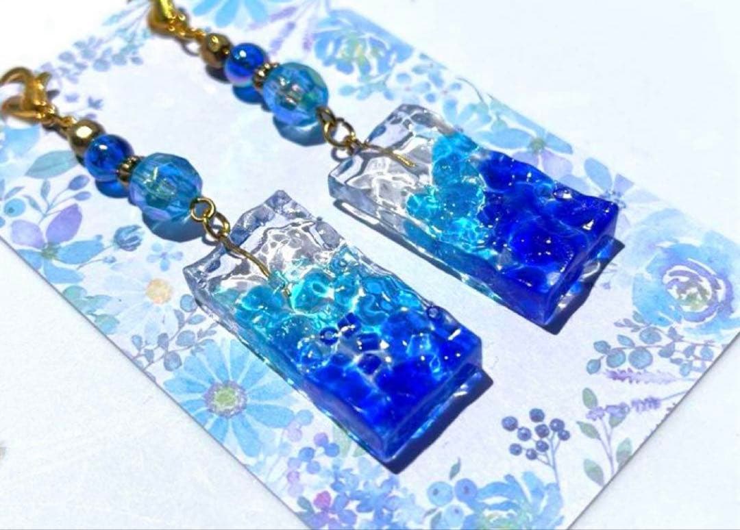 ❤️竜そばです❤️ 暗闇で光る　レジン　チャーム　21点　プレゼント付