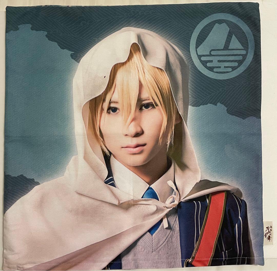 デビルマン×ギザロ 蓄光ソフビ 悪魔の力が覚醒 闇の中で光る限定ver