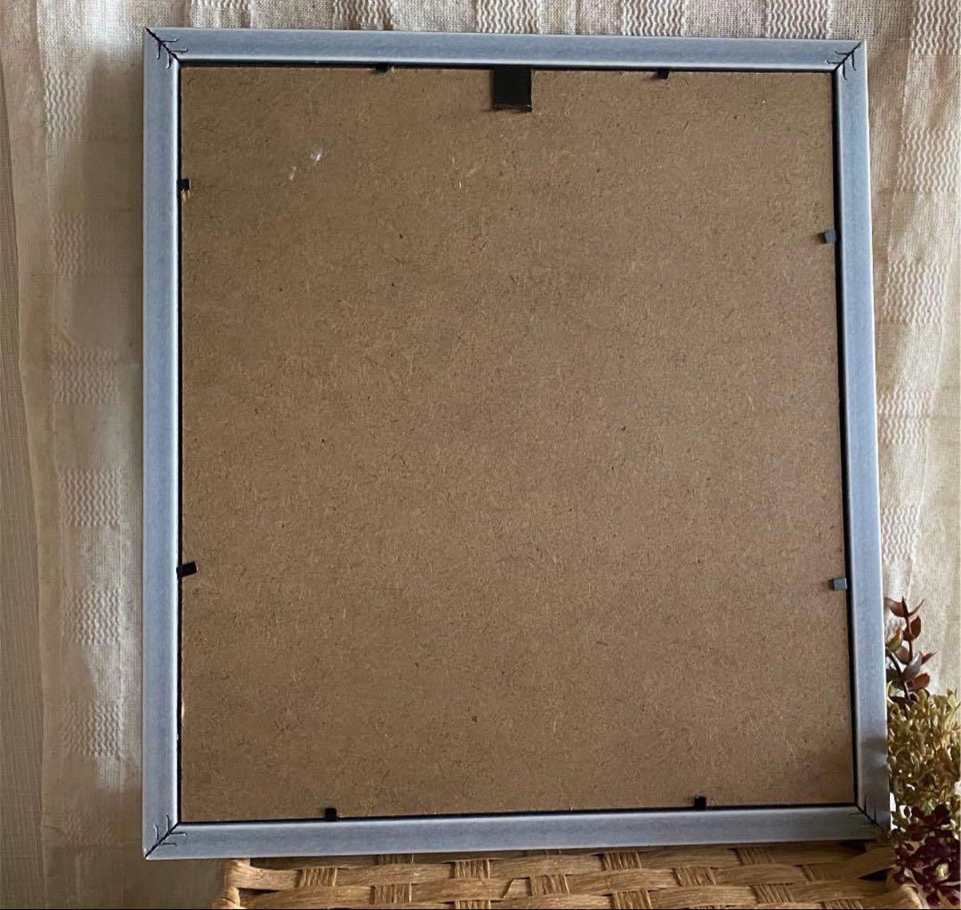 絵画 。壁掛け絵原画手描き【部屋の中で花瓶を片付ける少女とバレエを