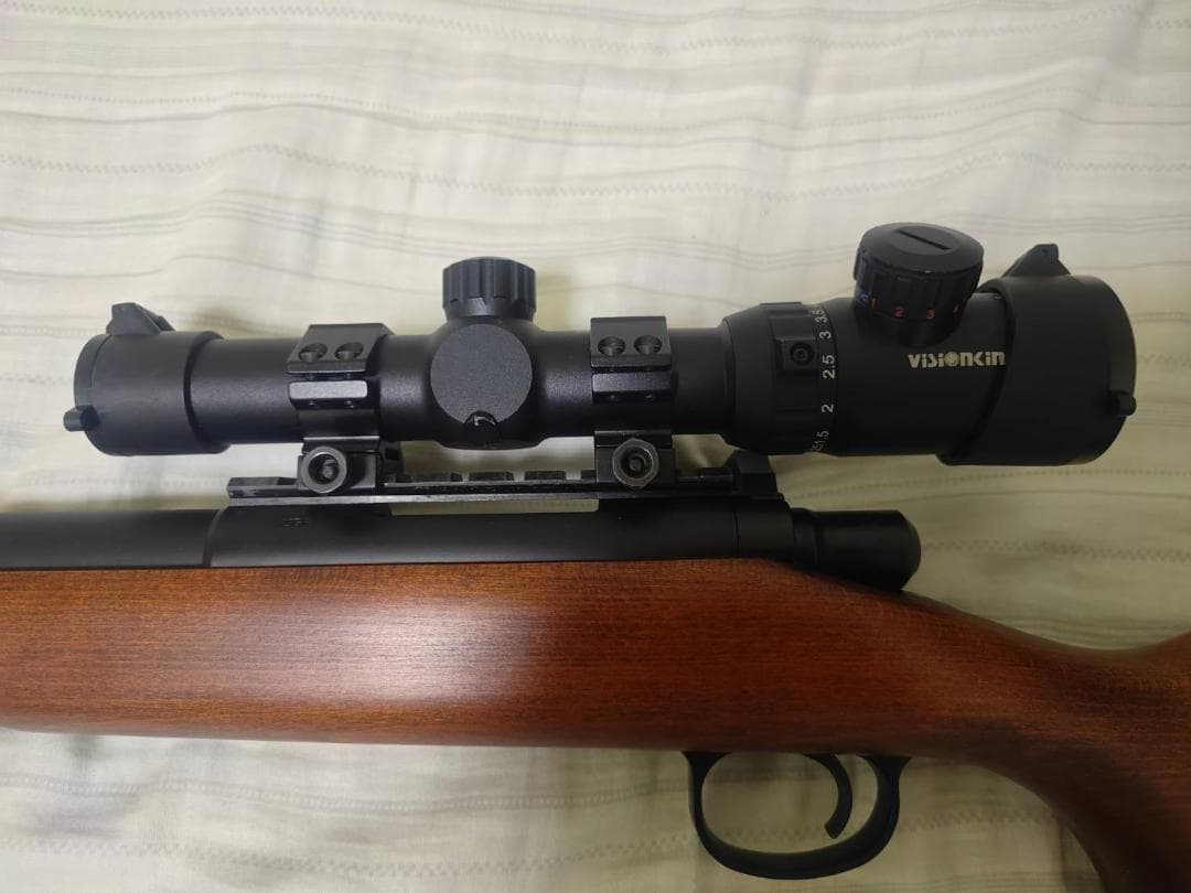 東京マルイ　VSR-10 プロスナイパー ベース フルカスタム。木製ストック等