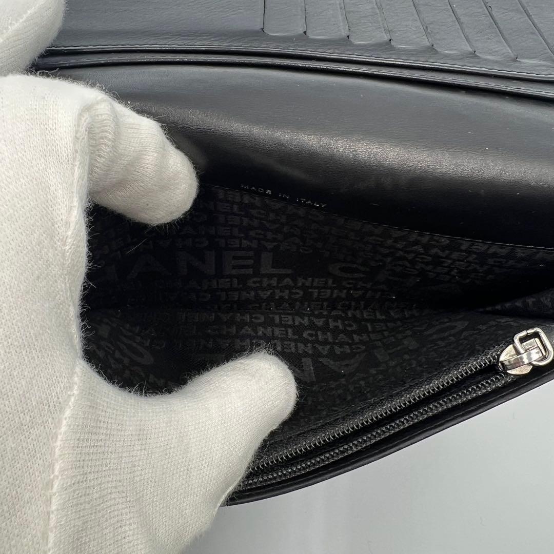 CHANEL マトラッセ ラムスキン ビッグロゴ 二つ折り長財布 黒